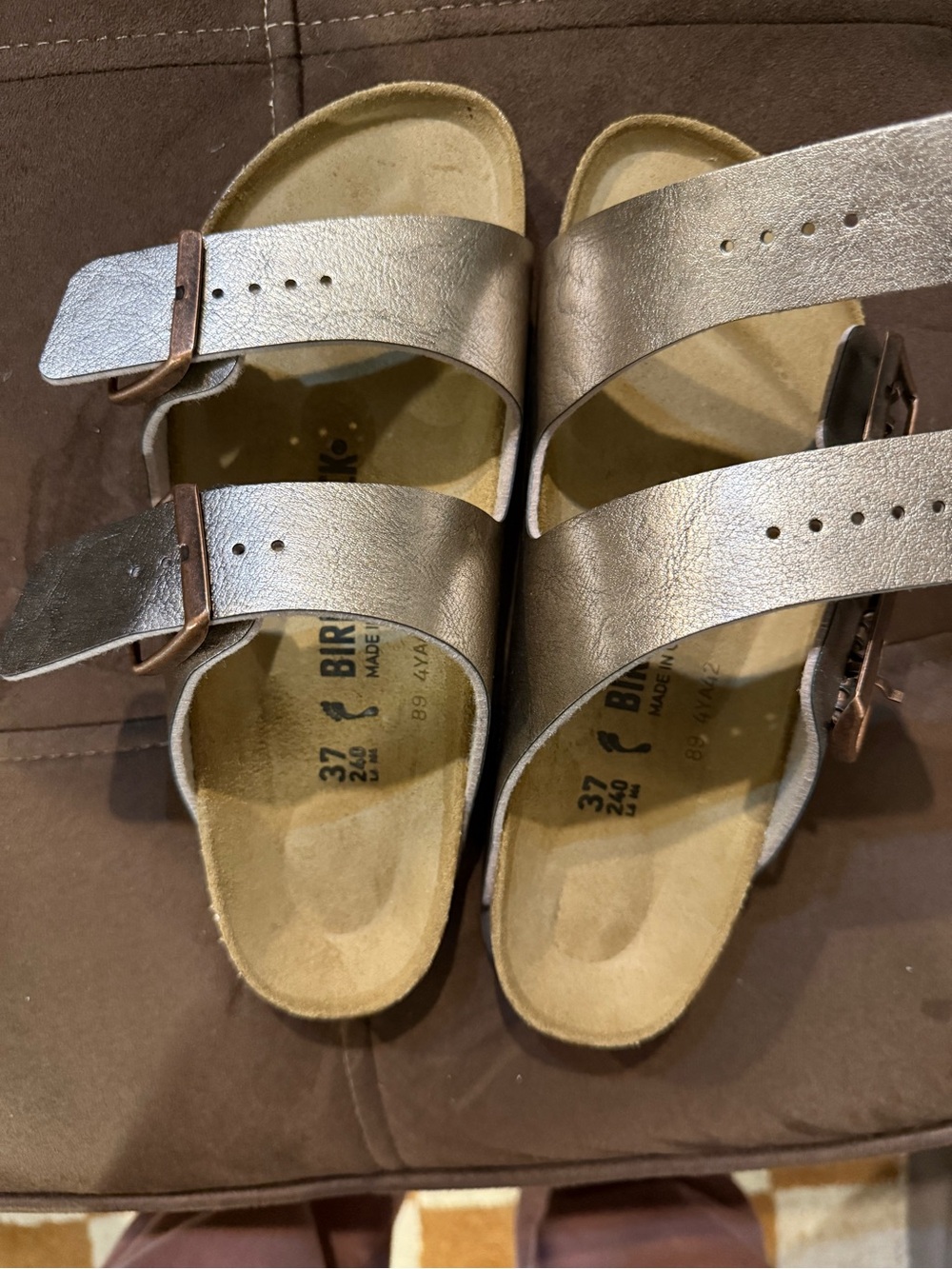 Birkenstock Arizona EU 37 Metallic Silver Two-Strap Sandals